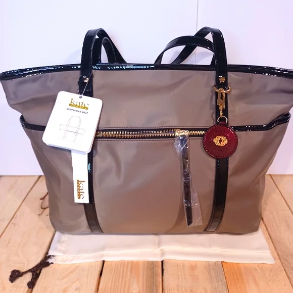 Kate Landry diaper bag tote & removable changing pad - Picture 6 of 15